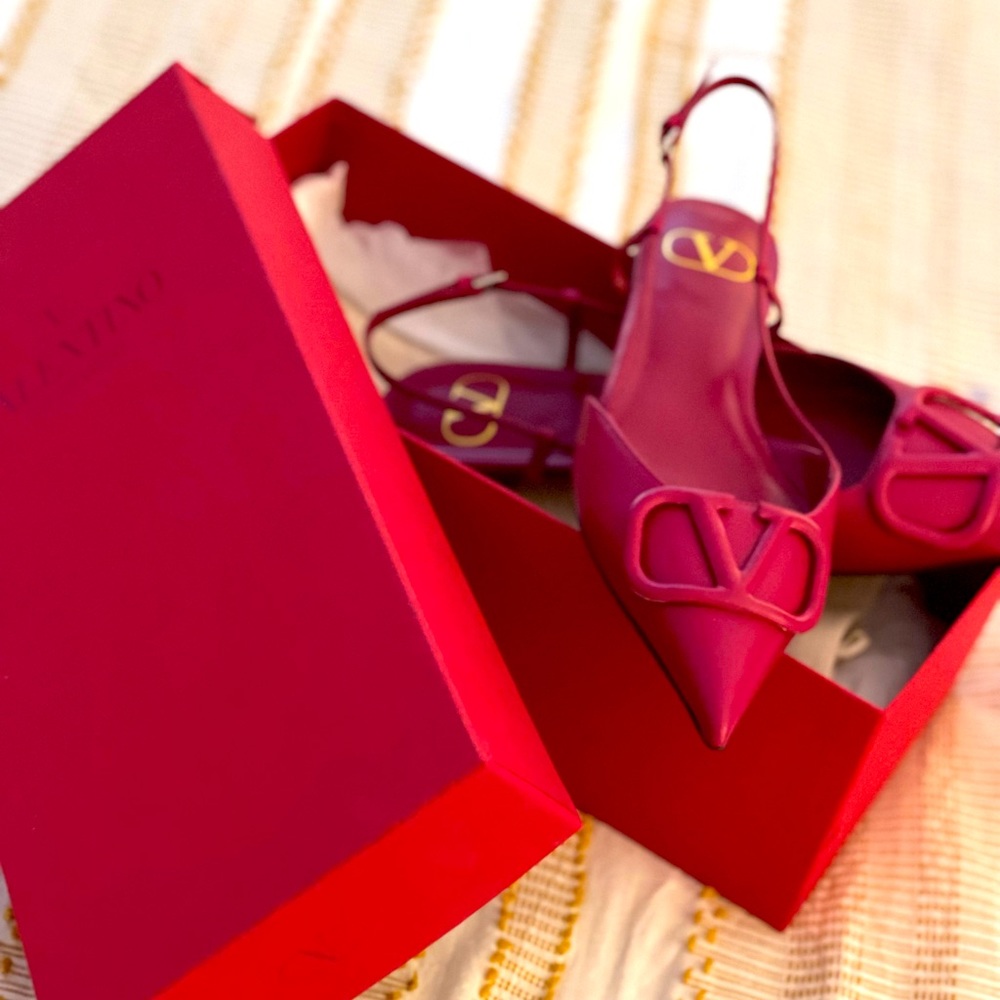 Valentino flat shoes brand new - Picture 3 of 3